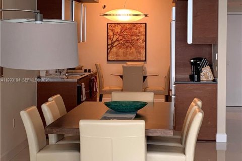 Condominio en alquiler en Hallandale Beach, Florida, 3 dormitorios, 171.03 m2 № 2057963 - foto 21