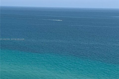 Condominio en alquiler en Hallandale Beach, Florida, 3 dormitorios, 171.03 m2 № 2057963 - foto 22