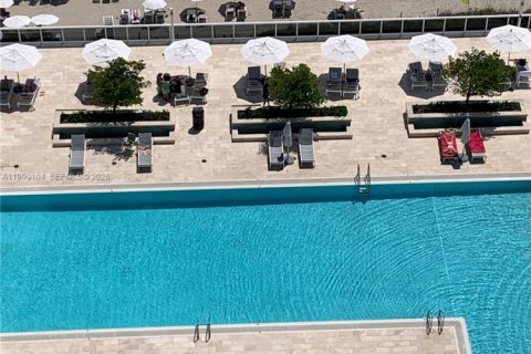 Condominio en alquiler en Hallandale Beach, Florida, 3 dormitorios, 171.03 m2 № 2057963 - foto 5