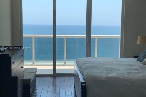 Condominio en alquiler en Hallandale Beach, Florida, 3 dormitorios, 171.03 m2 № 2057963 - foto 15