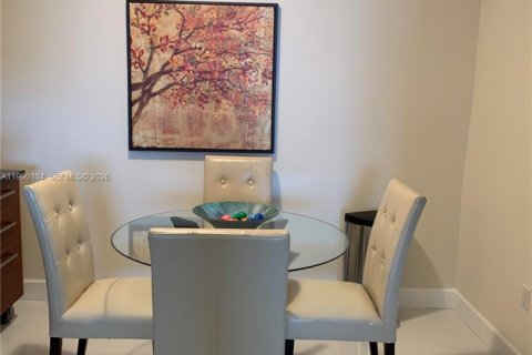 Condominio en alquiler en Hallandale Beach, Florida, 3 dormitorios, 171.03 m2 № 2057963 - foto 28