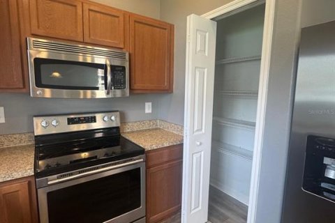 Casa en alquiler en Land O' Lakes, Florida, 3 dormitorios, 174.47 m2 № 1828027 - foto 11