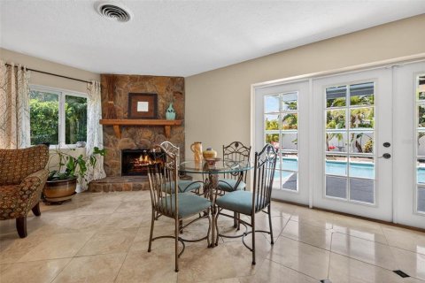 Casa en venta en Tierra Verde, Florida, 4 dormitorios, 276.01 m2 № 2152161 - foto 16