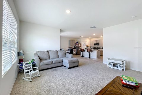 House in Tavares, Florida 4 bedrooms, 173.45 sq.m. № 1608983 - photo 16