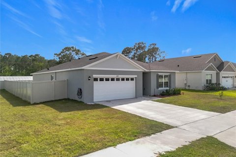 House in Tavares, Florida 4 bedrooms, 173.45 sq.m. № 1608983 - photo 2