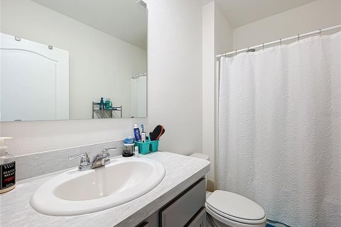 House in Tavares, Florida 4 bedrooms, 173.45 sq.m. № 1608983 - photo 23