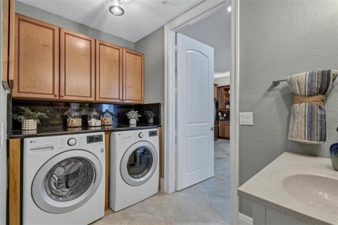 Condo in Palmetto, Florida, 3 bedrooms  № 1903449 - photo 27