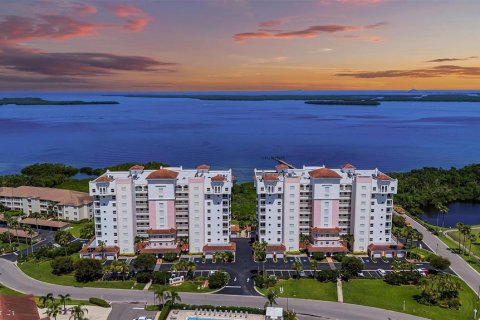 Condo in Palmetto, Florida, 3 bedrooms  № 1903449 - photo 1
