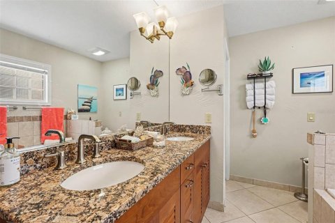 Villa ou maison à vendre à Titusville, Floride: 2 chambres, 184.23 m2 № 2429333 - photo 22