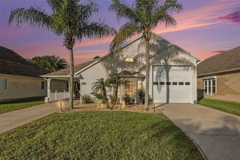 Villa ou maison à Titusville, Floride 2 chambres, 184.23 m2 № 2429333