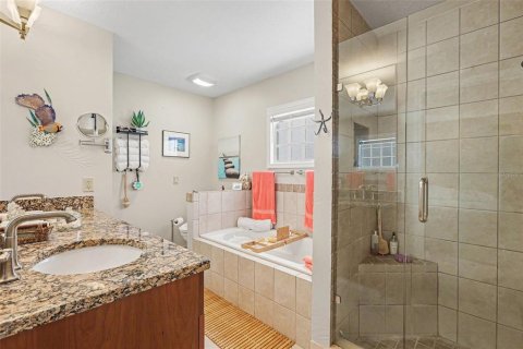 Villa ou maison à vendre à Titusville, Floride: 2 chambres, 184.23 m2 № 2429333 - photo 19