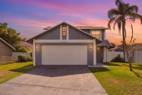House in Winter Haven, Florida 3 bedrooms, 117.06 sq.m. № 2097458