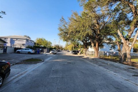 Land in Miami, Florida № 2080773 - photo 7