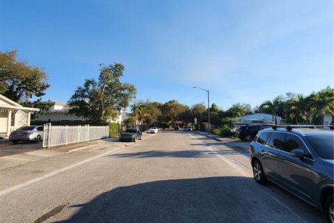 Land in Miami, Florida № 2080773 - photo 6