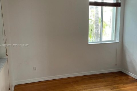 Снять в аренду кондоминиум в Майами, Флорида 2 спальни, 78.04м2, № 1987300 - фото 13