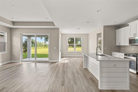 House in Groveland, Florida 4 bedrooms, 192.59 sq.m. № 2150021 - photo 3