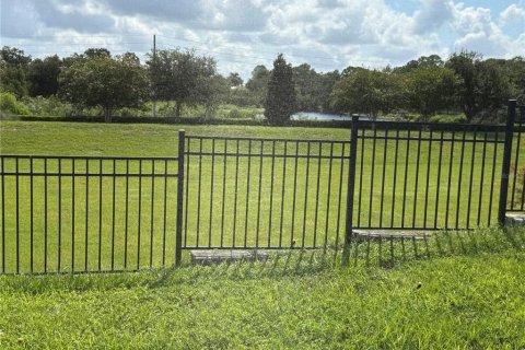 House in Clermont, Florida 4 bedrooms, 185.34 sq.m. № 2277841 - photo 23