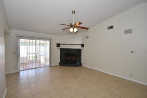 House in Palm Coast, Florida 3 bedrooms, 126.07 sq.m. № 2277314 - photo 7