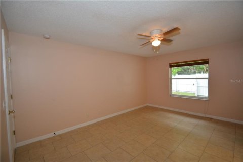 House in Palm Coast, Florida 3 bedrooms, 126.07 sq.m. № 2277314 - photo 27