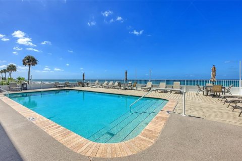 Condo in Longboat Key, Florida, 3 rooms № 2373213 - photo 19