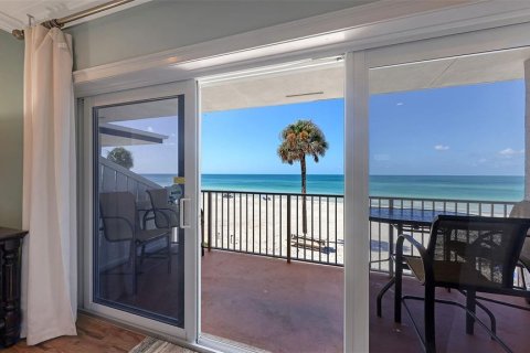 Condo in Longboat Key, Florida, 3 rooms № 2373213 - photo 12