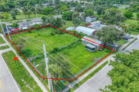 Propiedad comercial en venta en West Palm Beach, Florida № 1978158 - foto 9