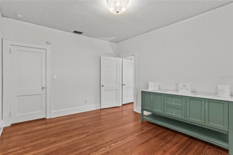 House in Lakeland, Florida 4 bedrooms, 189.61 sq.m. № 1894064 - photo 12