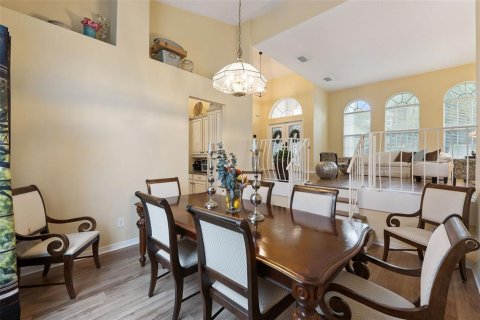 House in Orlando, Florida 4 bedrooms, 261.61 sq.m. № 2225628 - photo 16