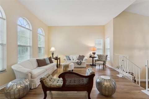 House in Orlando, Florida 4 bedrooms, 261.61 sq.m. № 2225628 - photo 9