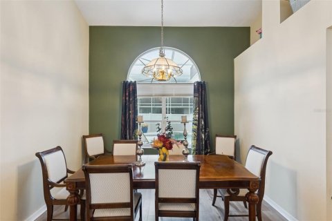 House in Orlando, Florida 4 bedrooms, 261.61 sq.m. № 2225628 - photo 17
