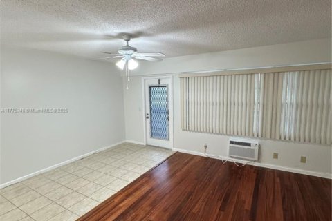 Condominio en venta en Boca Raton, Florida, 1 dormitorio, 66.89 m2 № 1955945 - foto 4