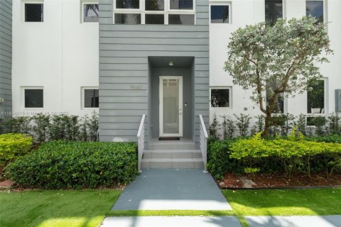 Townhouse in Doral, Florida 4 bedrooms, 223.71 sq.m. № 1888195 - photo 6