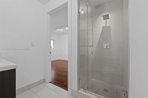 Townhouse in Doral, Florida 4 bedrooms, 223.71 sq.m. № 1888195 - photo 20