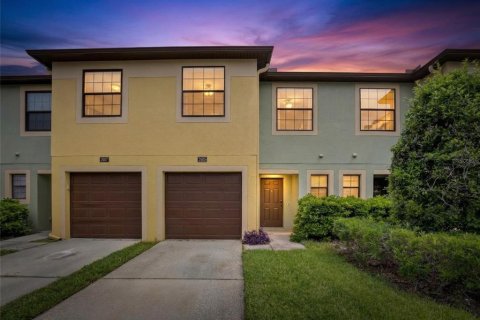 Townhouse in Brandon, Florida 3 bedrooms, 126.53 sq.m. № 2202957