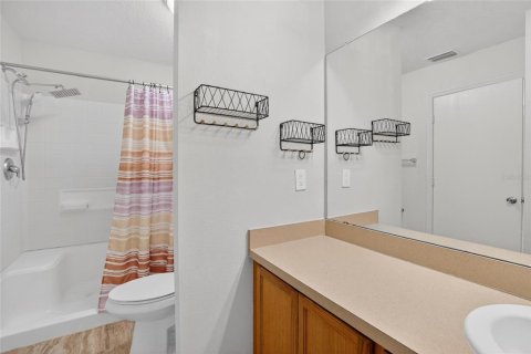 Townhouse in Brandon, Florida 3 bedrooms, 126.53 sq.m. № 2202957 - photo 28