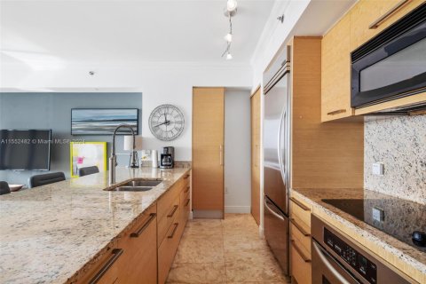 Copropriété à louer à Hallandale Beach, Floride: 1 chambre, 75.34 m2 № 1073949 - photo 7