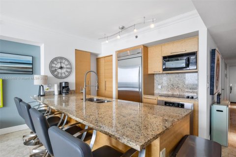 Copropriété à louer à Hallandale Beach, Floride: 1 chambre, 75.34 m2 № 1073949 - photo 6