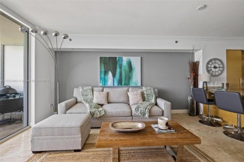 Copropriété à louer à Hallandale Beach, Floride: 1 chambre, 75.34 m2 № 1073949 - photo 3