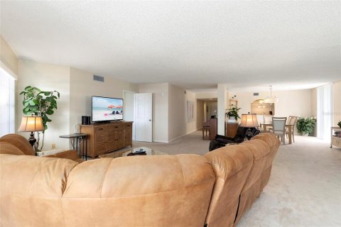 Condominio en alquiler en Saint Pete Beach, Florida, 3 dormitorios, 208.1 m2 № 2205657 - foto 6