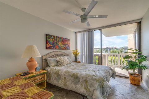 Condominio en alquiler en Saint Pete Beach, Florida, 3 dormitorios, 208.1 m2 № 2205657 - foto 24
