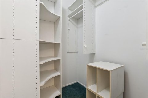Condo in Orlando, Florida, 2 bedrooms  № 2151006 - photo 17