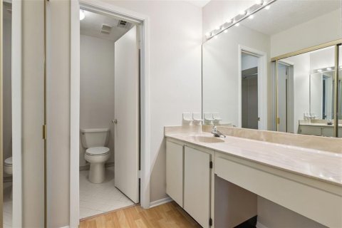 Condo in Orlando, Florida, 2 bedrooms  № 2151006 - photo 16