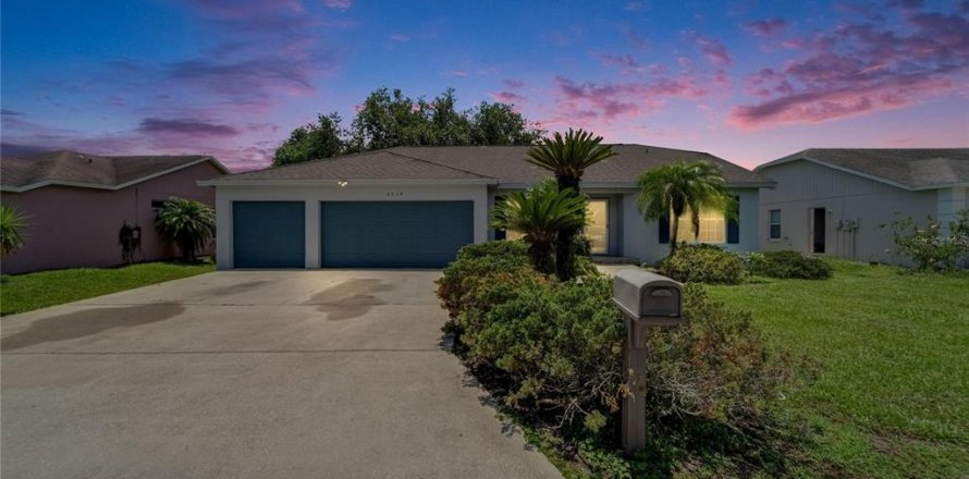 House in Plant City, Florida 3 bedrooms, 144.83 sq.m. № 1792264
