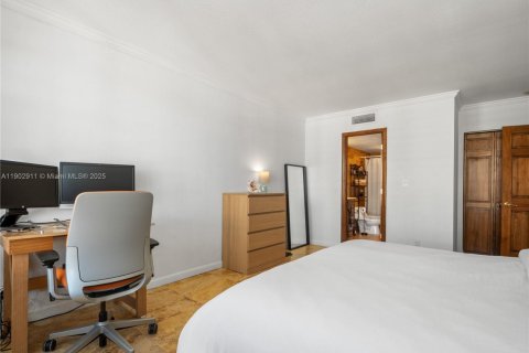 Купить кондоминиум в Халландейл-Бич, Флорида 1 спальня, 92.9м2, № 2012913 - фото 17