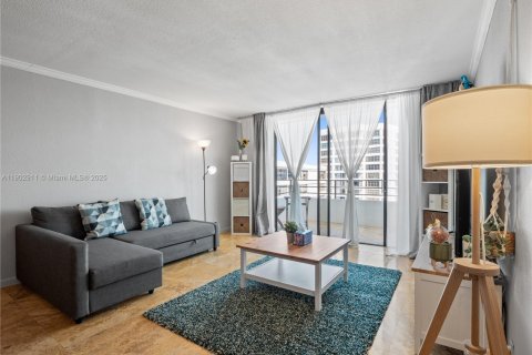 Купить кондоминиум в Халландейл-Бич, Флорида 1 спальня, 92.9м2, № 2012913 - фото 7