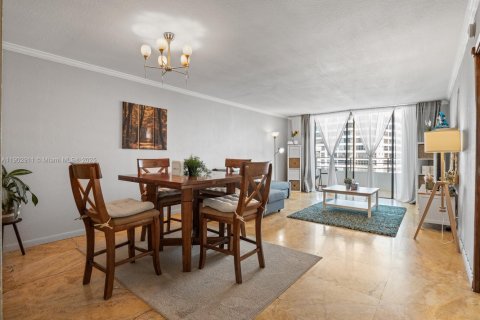 Купить кондоминиум в Халландейл-Бич, Флорида 1 спальня, 92.9м2, № 2012913 - фото 4