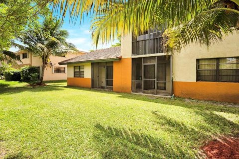 Apartment in Coral Springs, Florida 2 bedrooms, 92.9 sq.m. № 2288248 - photo 5