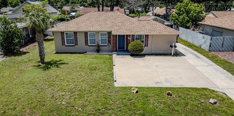 Villa ou maison à Saint Petersburg, Floride 3 chambres, 128.58 m2 № 1875809