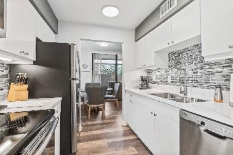 Copropriété à louer à Sarasota, Floride: 1 chambre, 71.91 m2 № 2202719 - photo 2