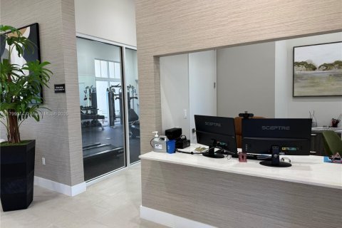 Adosado en venta en Miami, Florida, 3 dormitorios, 123.37 m2 № 1684212 - foto 25